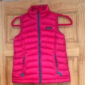 Girls Patagonia puffer vest